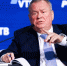 Костин прокомментировал спор банков и маркетплейсов анекдотом про нищего - Комсомольская Правда